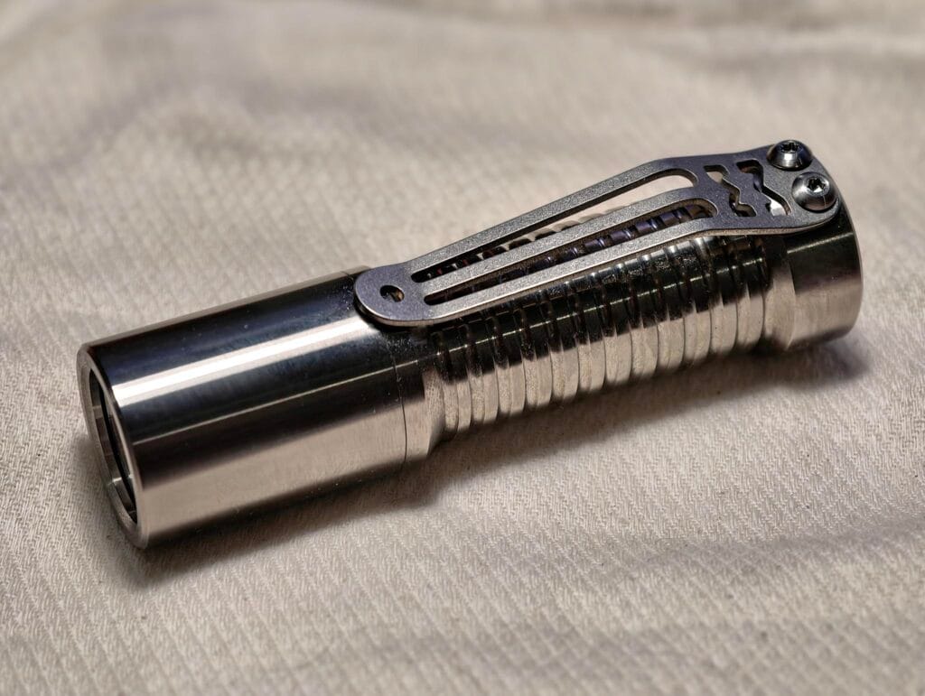 Đèn pin cusom mỹ mirage man sahara 1
