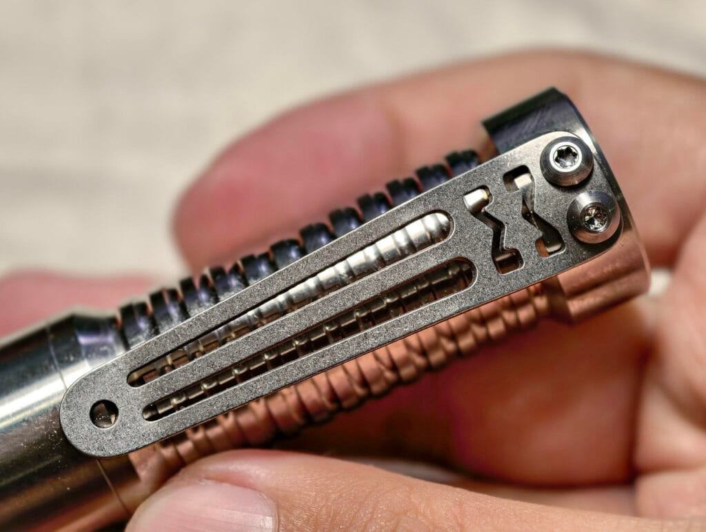 Đèn pin cusom mỹ mirage man sahara 5