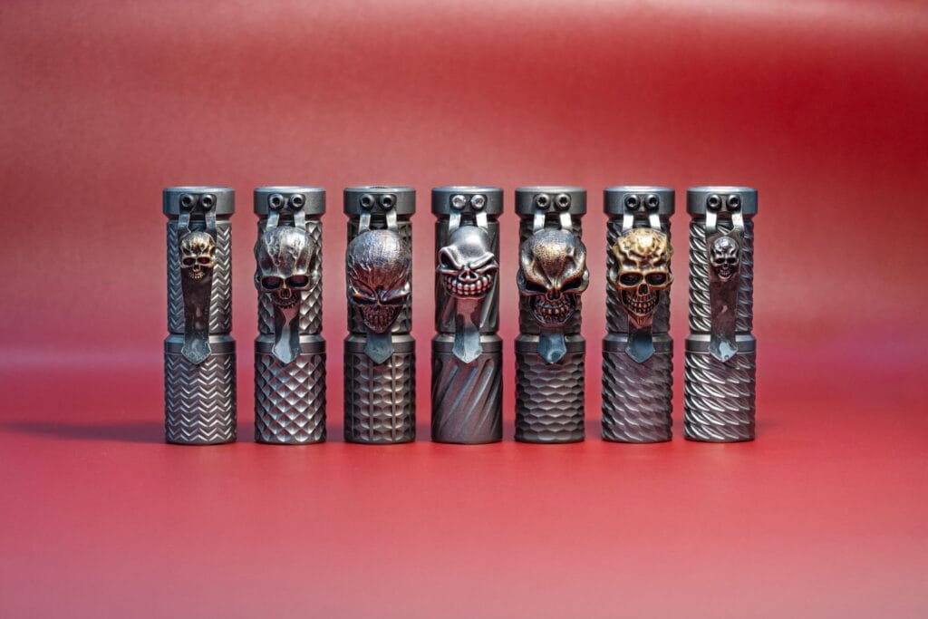 Đèn pin custom hanko trident 3