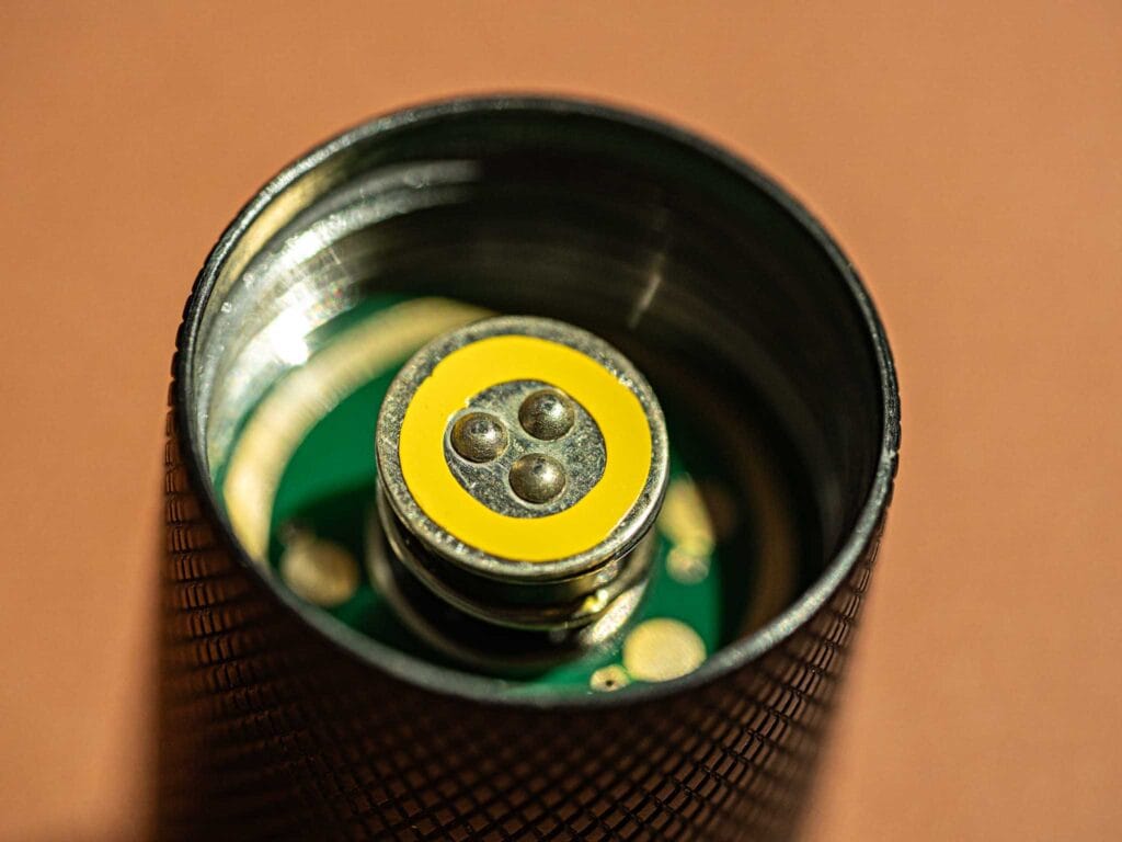 đèn pin custom hds system 26