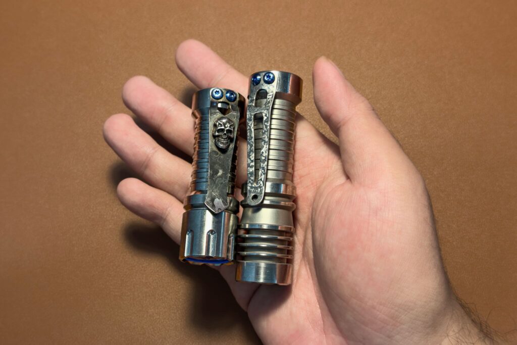 Đèn pin custom mcgizmo 2