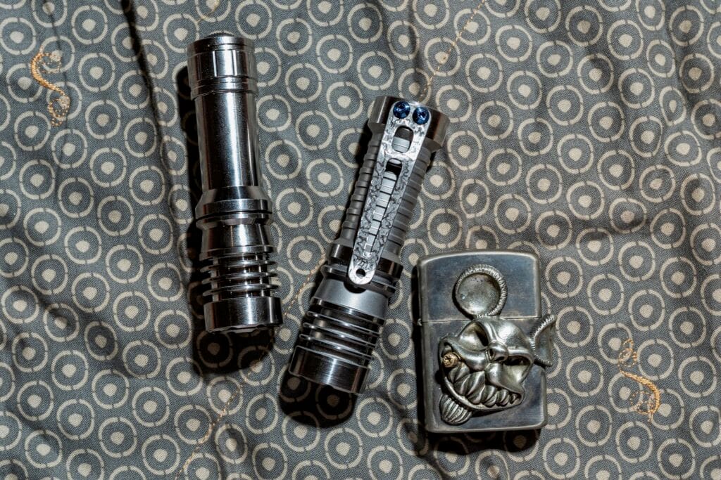 Đèn pin custom mcgizmo 8