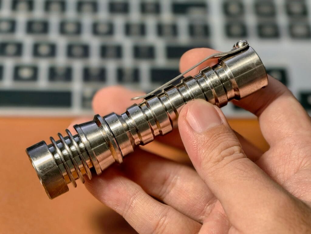 Đèn pin custom mcgizmo 9
