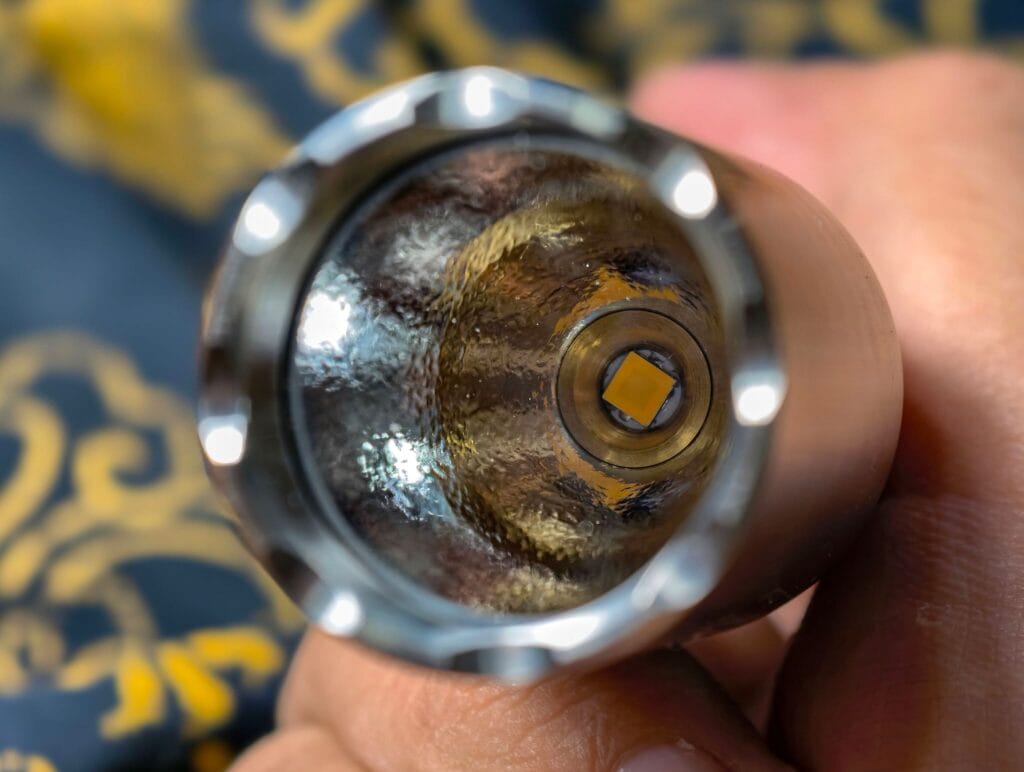 Đèn pin custom mirage man 25