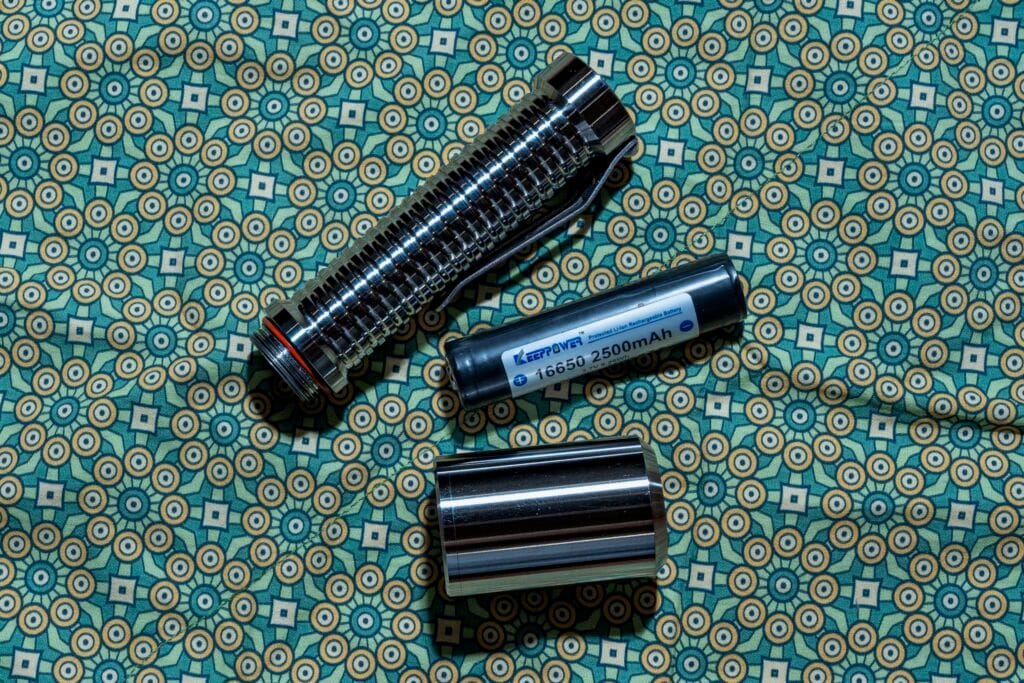 Đèn pin custom mirage man 7