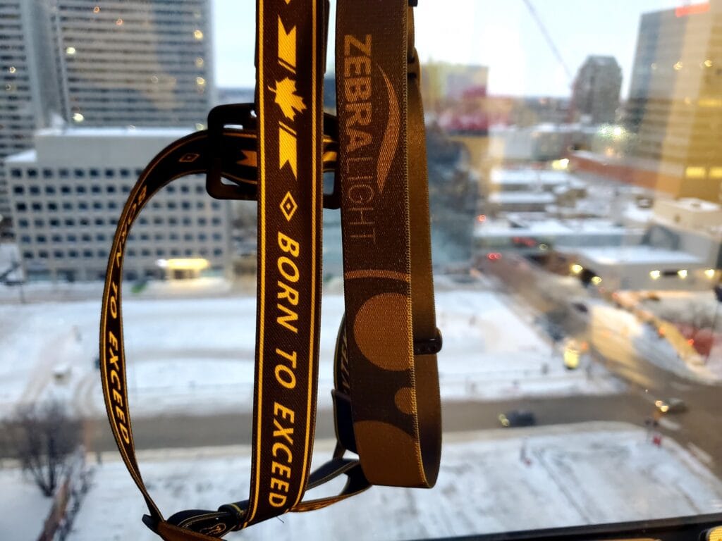 so sánh đèn pin armytek wizard pro nichia limited và zebralight h600fd 13